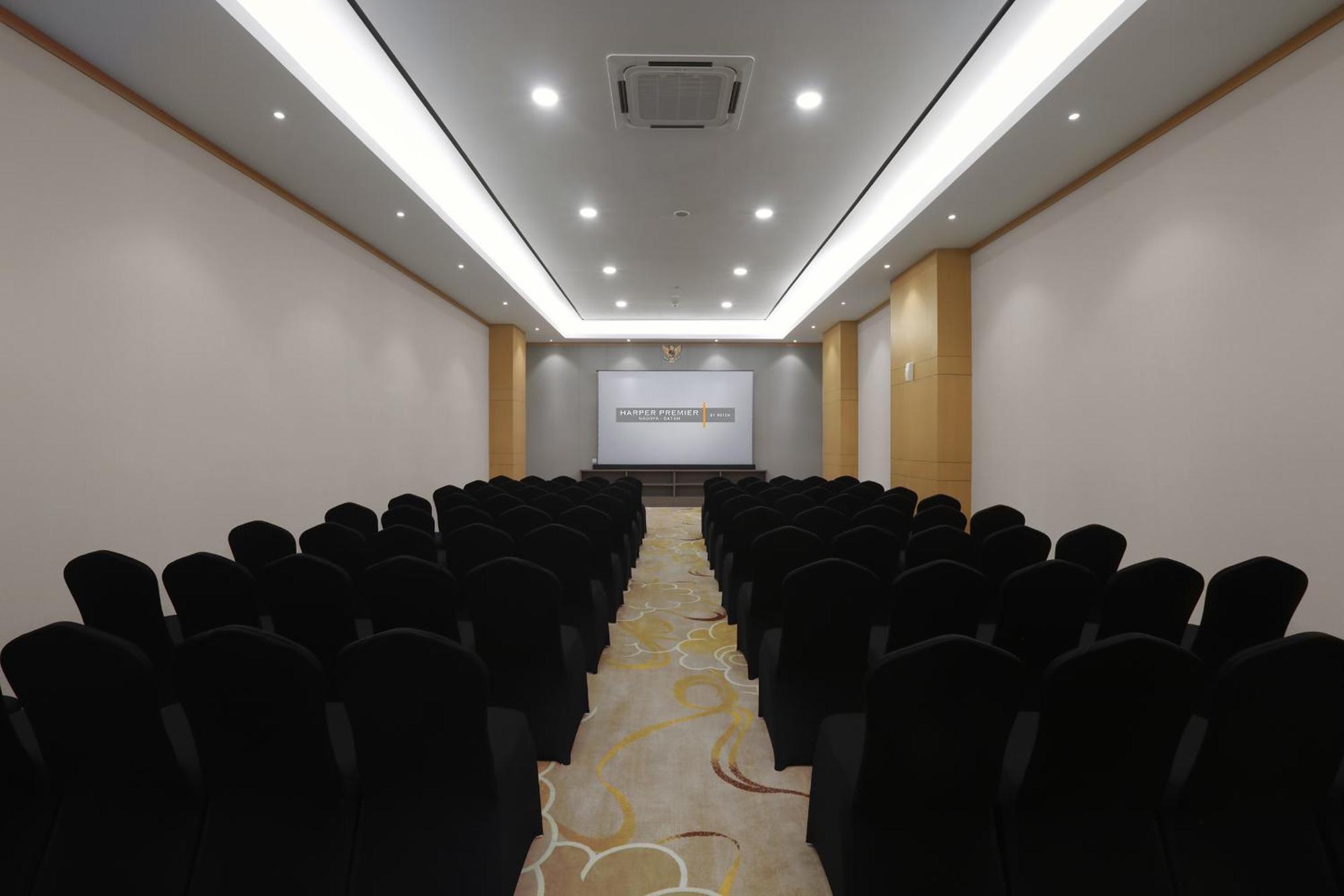 Harper Premier Nagoya Batam Hotel Eksteriør billede