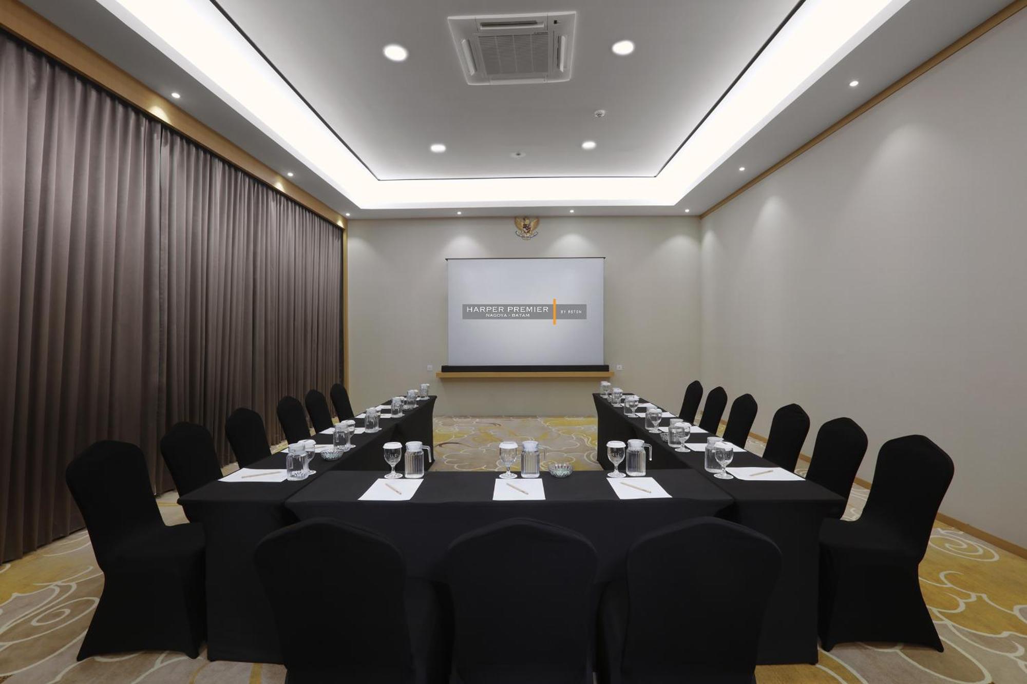 Harper Premier Nagoya Batam Hotel Eksteriør billede